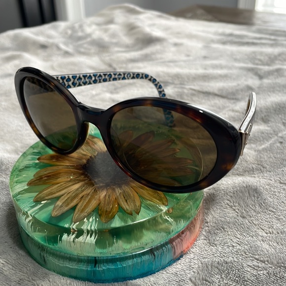 ♠️Kate Spade Sunglasses♠️ - Picture 2 of 8